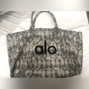 Alo Yoga tote
